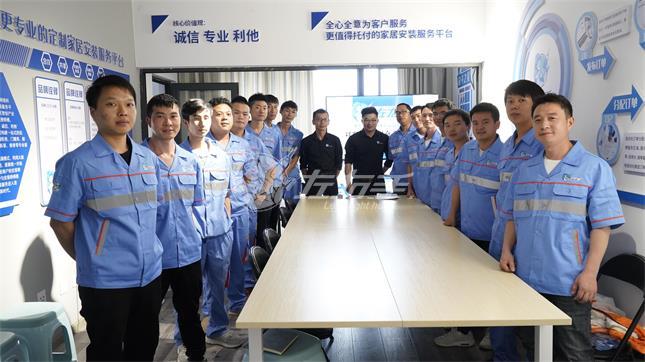 左右手昆明团队 左右手昆明团队