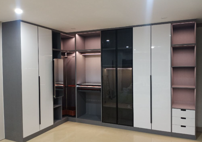 衣柜衣架标准尺寸,定制衣柜怎么计算价格? 衣柜衣架标准尺寸,定制衣柜怎么计算价格?