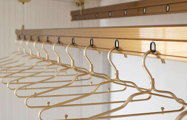 如何保养手动晾衣架,晾衣架钢绳容易断裂吗 如何保养手动晾衣架,晾衣架钢绳容易断裂吗