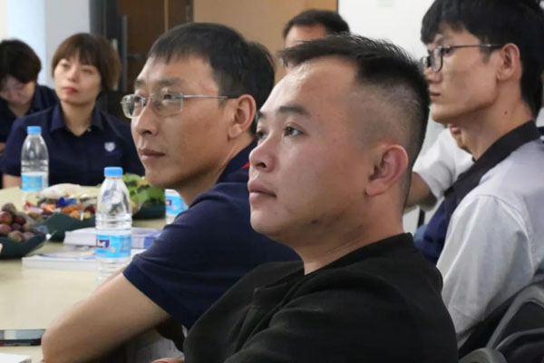 左右手第11届城市服务商招募大会-昆明站1_看图王.jpg 左右手第11届城市服务商招募大会-昆明站1_看图王.jpg