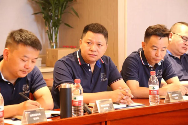 左右手运营中心成立一周年2_看图王.jpg 左右手运营中心成立一周年2_看图王.jpg