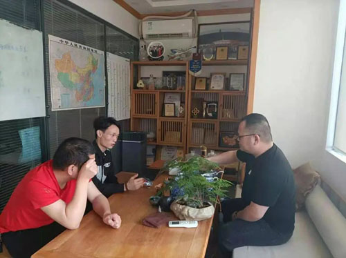 蒋总与广东运营中心周总洽谈_看图王.jpg 蒋总与广东运营中心周总洽谈_看图王.jpg